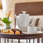 Hotel Limneon &