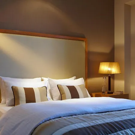 Limneon & Ξενοδοχείο Καστοριά