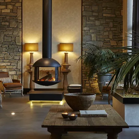 Limneon & Hotel 5*