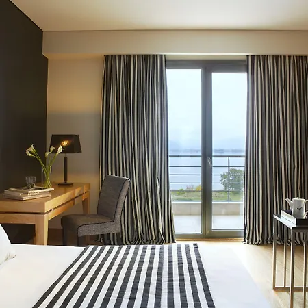 Ξενοδοχείο Limneon & Καστοριά