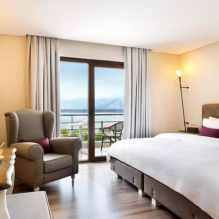 Limneon & Hotel 5*