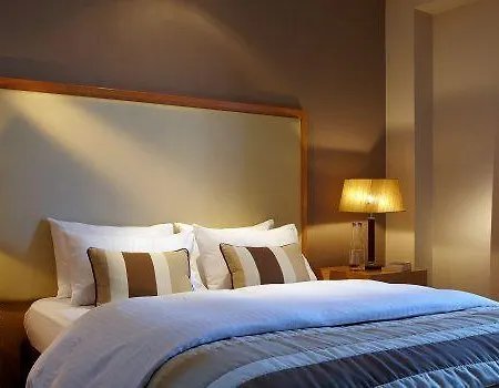 Hotel Limneon & 5*