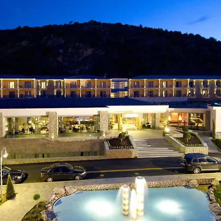 Limneon & Hotel Kastoria