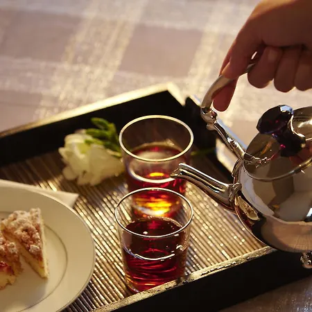 Limneon & Ξενοδοχείο