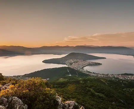 Limneon & Hotel Kastoria