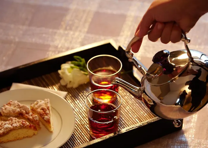 Limneon & Hotell Kastoria